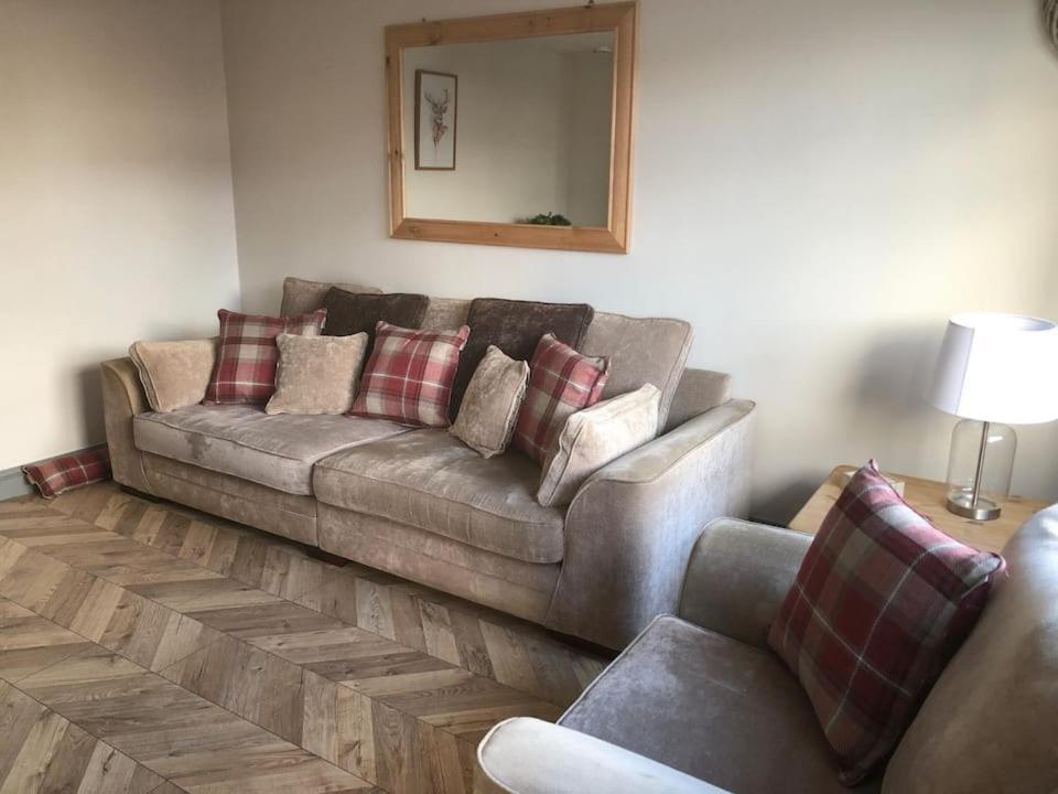 Rowan Place 5 Bedroom Off Street Parking Accommodation Дърам Екстериор снимка