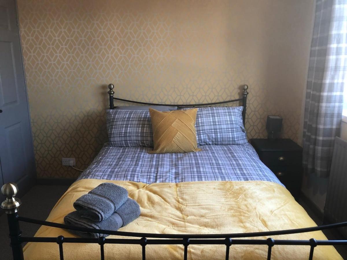 Rowan Place 5 Bedroom Off Street Parking Accommodation Дърам Екстериор снимка
